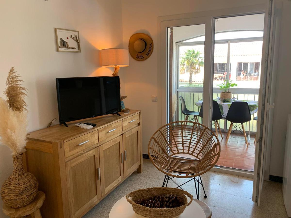 Cosy Apartment Of L'Escala Beach Экстерьер фото